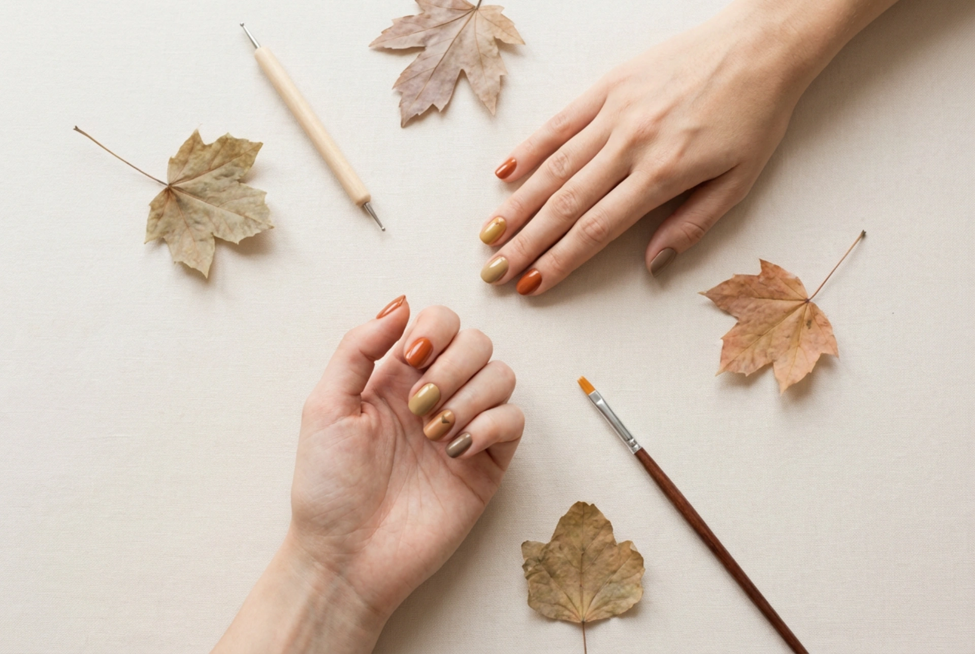 Есенни дизайни за нокти: лесни декорации и инструменти за начинаещи