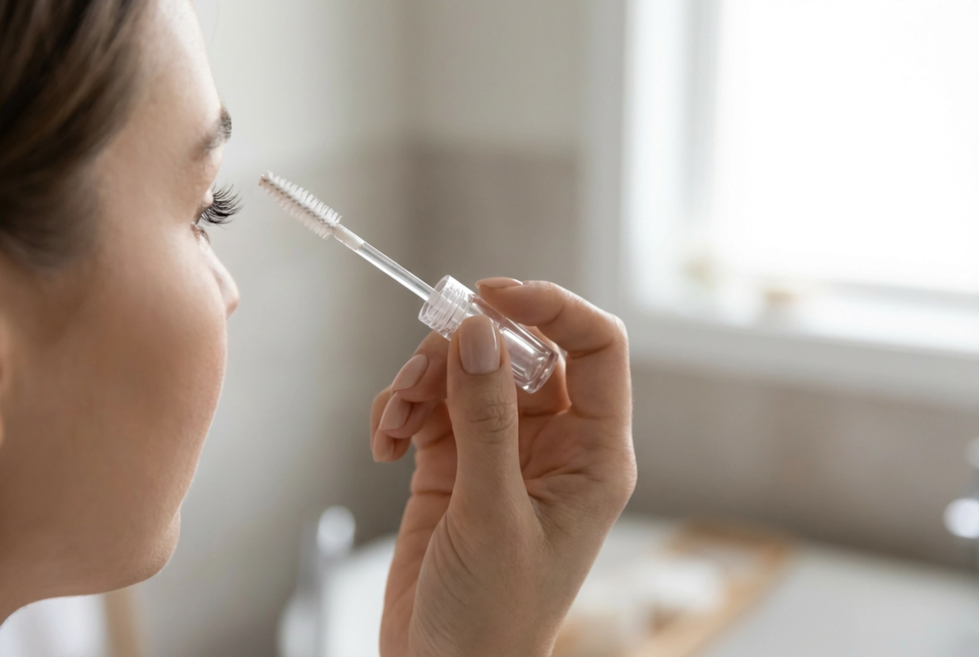 Основа за спирала: кога е полезна, как се нанася и с какво се комбинира